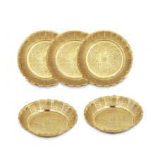 Shubhkart Solid Brass Decorative NAKShi Plate Set pentru Puja Decoration & Gifting (pachet mediu de 9,5 cm de 5 alama solida)