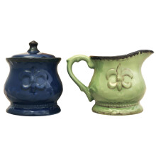 ACK Trading Co. Toscana Farverig h?ndmalet Fleur de Lis Cream & Sugar Set p? 2 stk