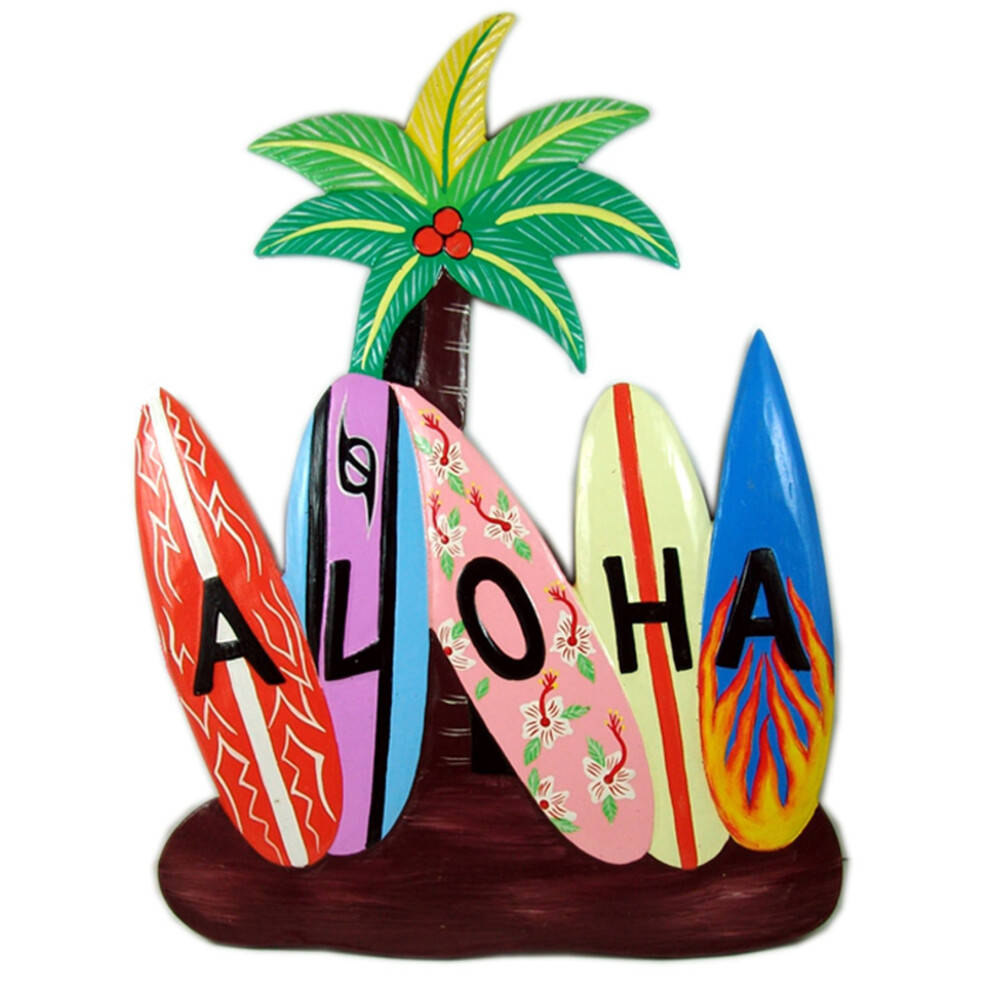Plaque murale en bois peint """"Aloha"""" avec planches de surf et palmier