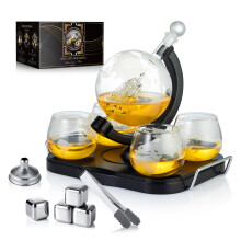 Whisky Decanter Globe Set gaver til mænds mand kæreste far med 4 ætsede whiskybriller 4 isterninger Tong & Funnel Decanter til Liquor Bourbon Sco