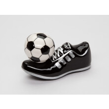 CG Magnetische Voetbalschoenen met Bal Zout- en Peperstrooiers Zwart 4 1/2"" x 1 3/4"" x 3""H (SS-CG-10466)