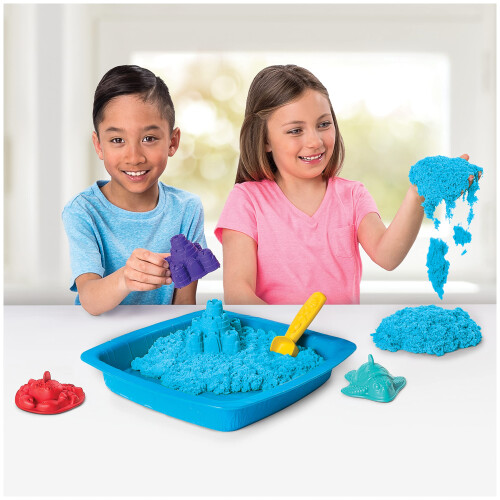 Kinetic Sand, Σετ Sandbox για Παιδιά με 1lb Μπλε και 3 Μούλντ, Αισθητηριακά Παιχνίδια για 3+ 1