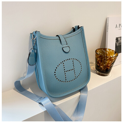 (Blue) Solid color simple letter small square bag crossbody bag