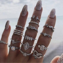 (As show, One size) Vintage Crystal Knuckle Rings Set Silver Heart Stackable Finger Rings Midi Size Joint Knuckle Ring Sets for Women and Girls 15PCS
