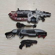 Set of 4 1:12 scale weapons and accessories for Gear Wars action figures