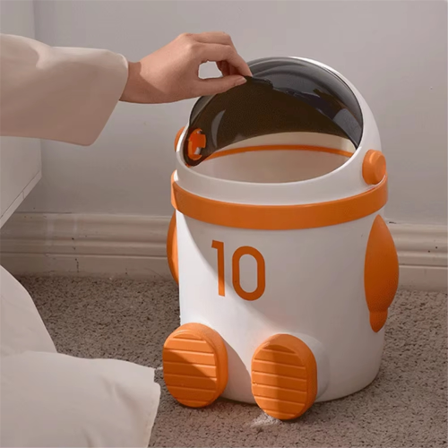 Astronaut-Themed Trash Can with Lid, Large Capacity, Light Brown 2