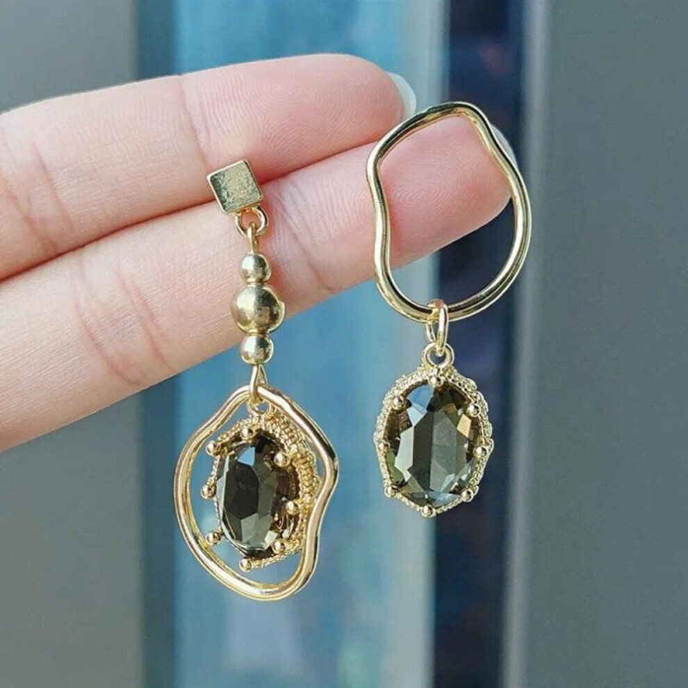 Maxpower Asymmetrical Vintage Drop Earrings For Women Fashion Temperament Dangle Earrings For Women Jewelry Gift