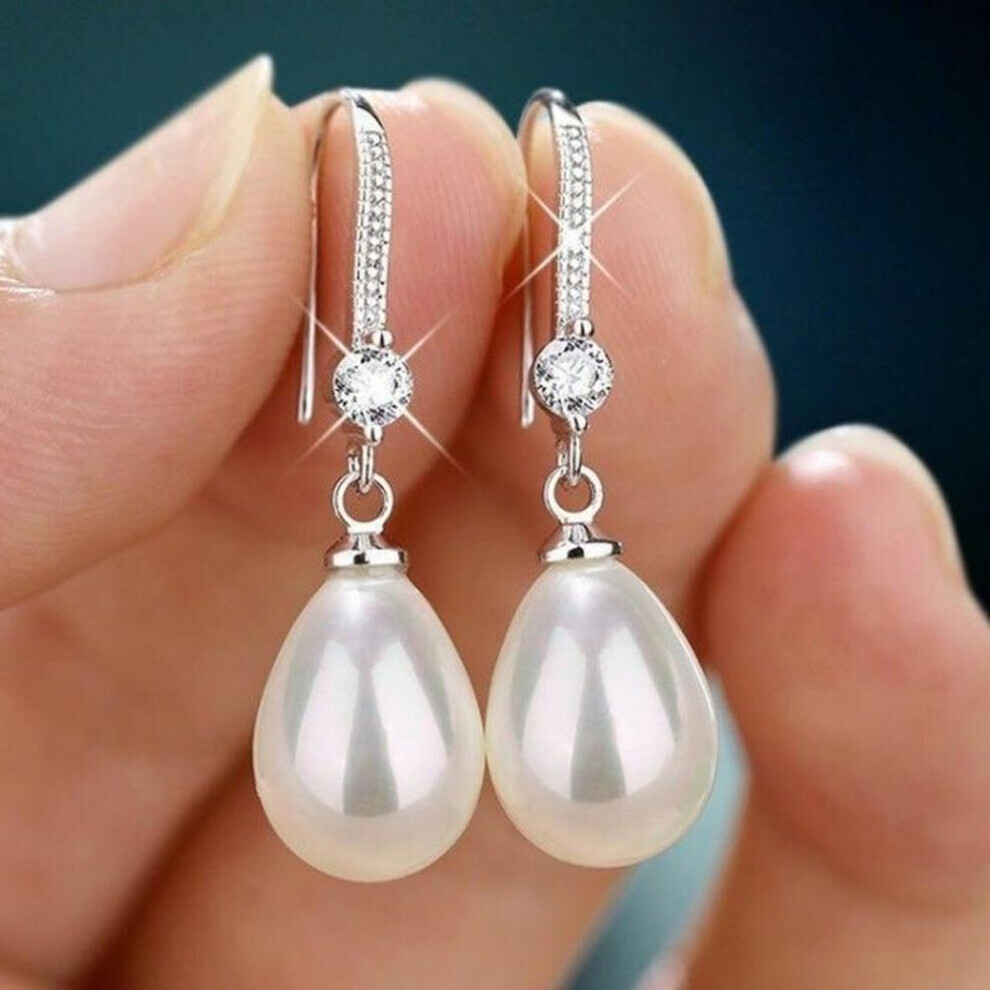 (4) Exquisite Fashion Silver Color Waterdrop Imitation Pearls Drop Earrings For Women Elegant Shinying Round Imitation Pearls Stud Earrings