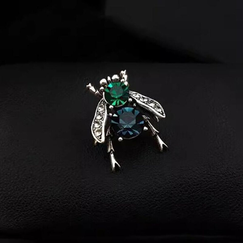Maxpower (Green) Vintage Bee Brooch Trend Creative Insect Corsage Creative Anti-Light Pin Green