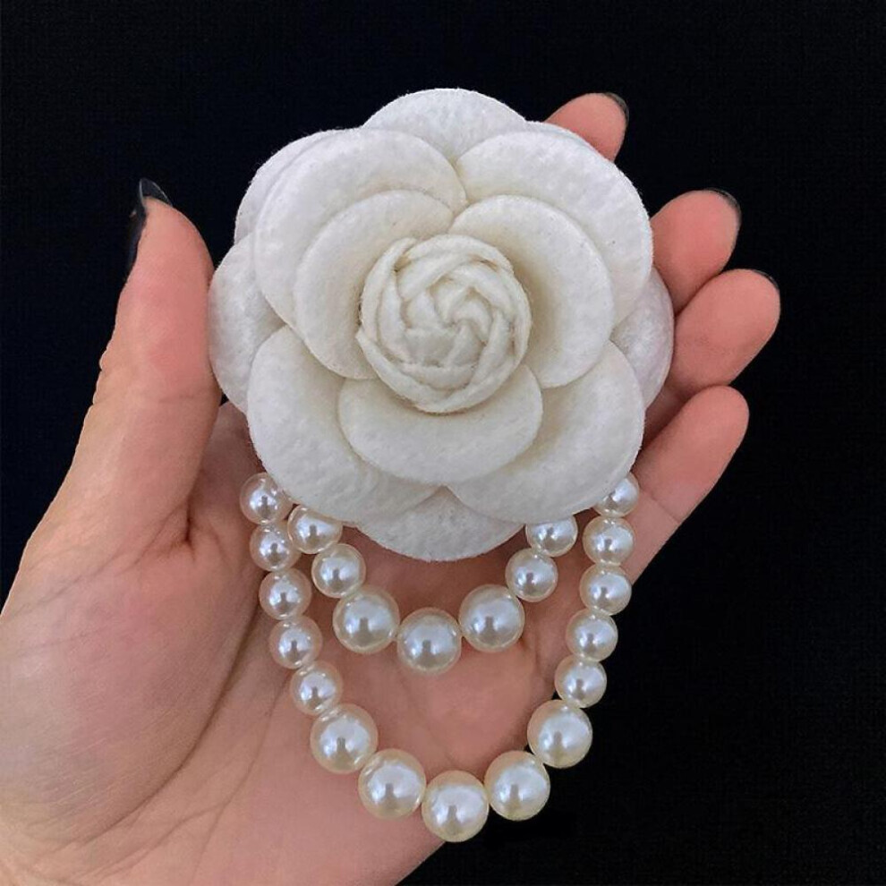 (beige) 1pc Jewelry Gift Brooch Pin Pearl Tassel Vintage Camellia Flower Fabric Corsage Women&apos;s