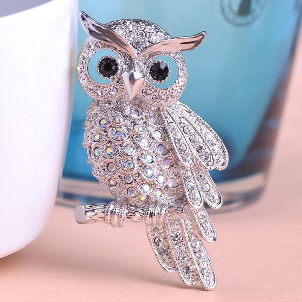 Maxpower (White) Vintage Owl Brooch Corsage Scarf Clip Antique Gold Plated Crystal Parrot Brooches White,Gold
