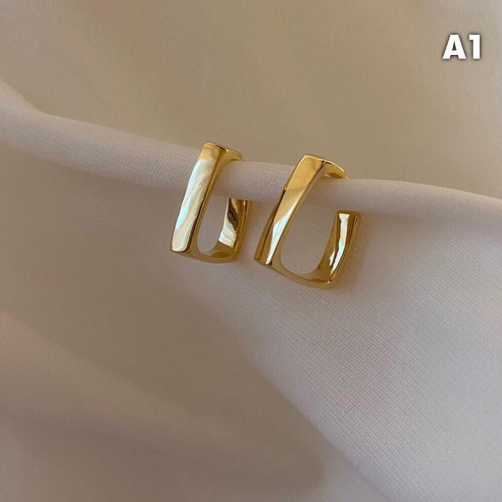 Maxpower (Gold) Women Stainless Steel Glossy Stud Earrings Temperament Ladies Gold