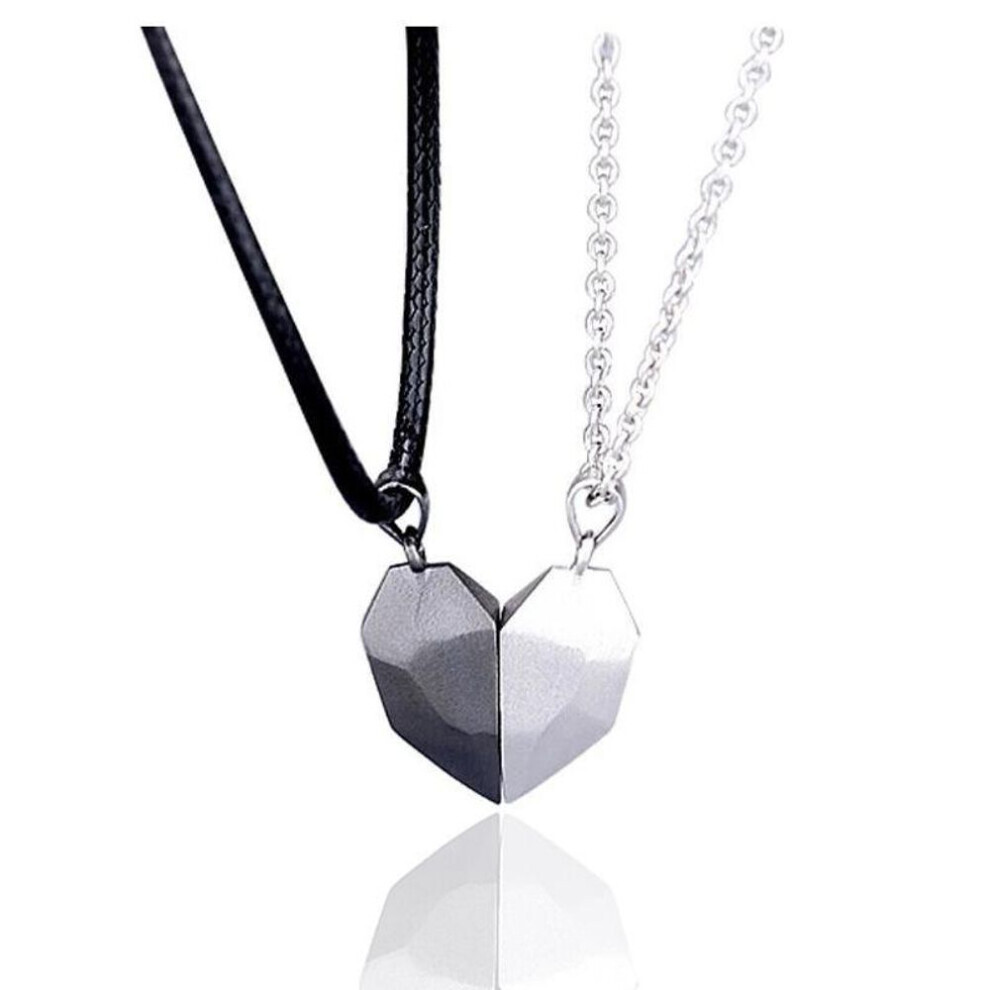 (black,silver) 2pcs Magnetic Heart Couple Necklace For Women Punk Necklace Valentine&apos;s Day Gift Sweater Chain For Best Friend Wedding Party Jewel