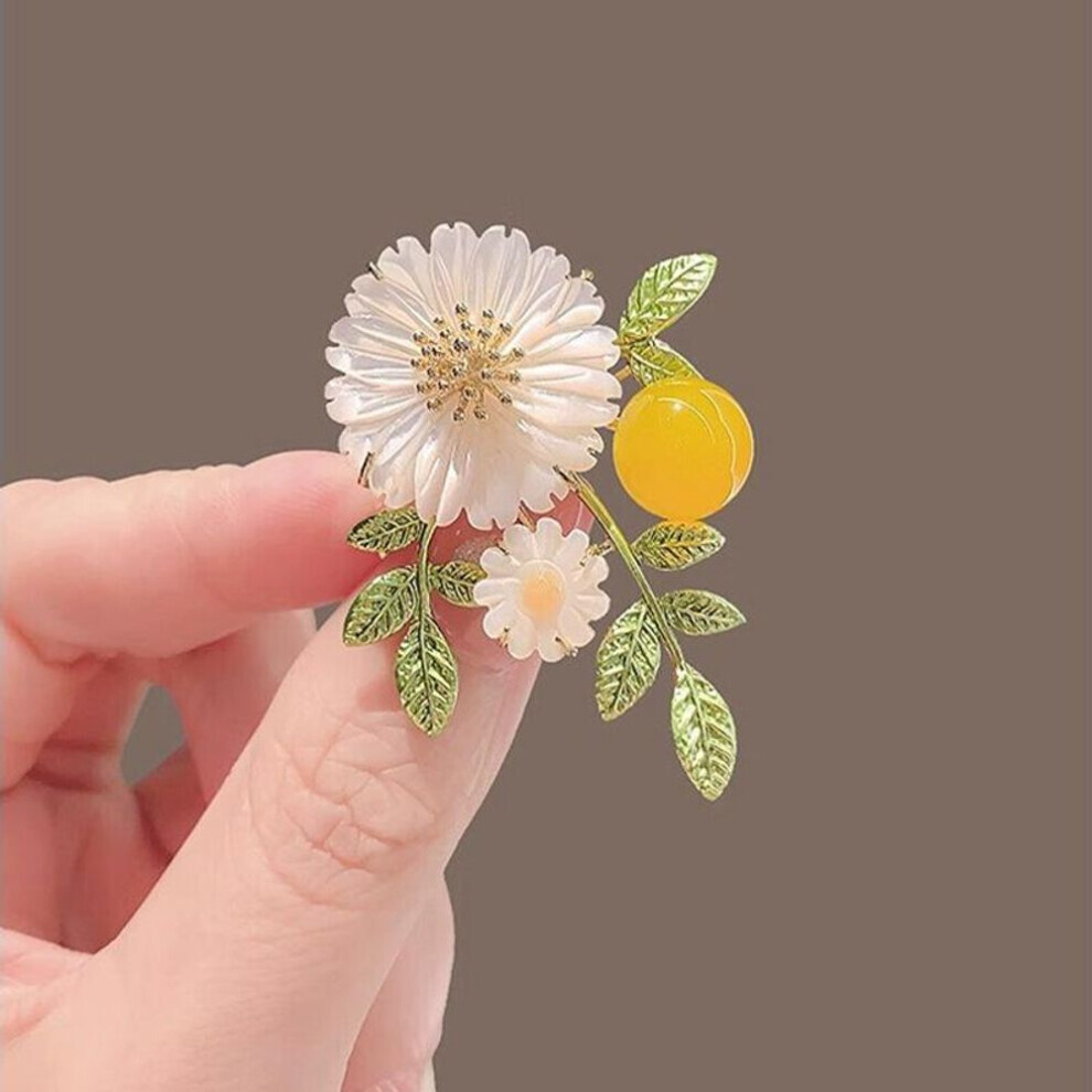 (1pc) Fashion Small Daisy Flower Brooch Women Clothing Coat Jewelry Party Accessories Gift