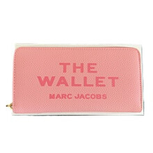 (Pink) Holding a wallet clip in hand
