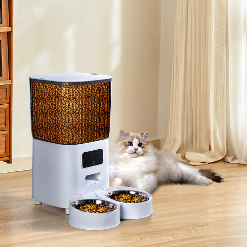 Living And Home 5L Dual Power Pet Feeder with App Control 1