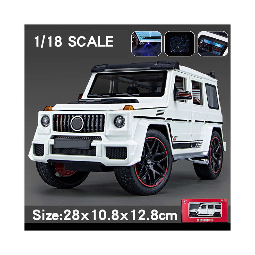Maxpower (White Box) 1:18 Benz G800 Off-Road Vehicle Suv Alloy Diecast Model Car Collection Sound & Light Sprayable Toy Car