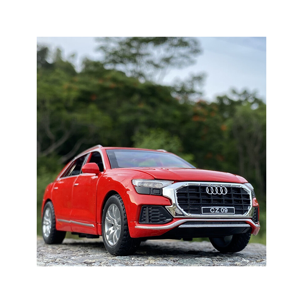 Maxpower (Red) 1:32 Audi Q8 Suv Alloy Car Model Diecast Metal Vehicles Car Model Collection High Simulation Sound And Red