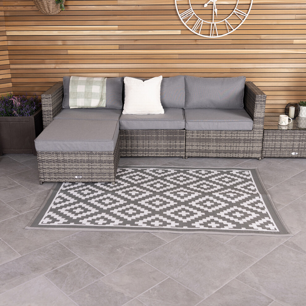 Charles Bentley Diamond Pattern Lightweight Waterproof Indoor or Patio Medium Rug Grey Outdoor 120x170cm