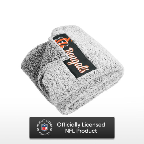 FOCO Cincinnati Bengals NFL Big Logo Cloud Sherpa Blanket 1