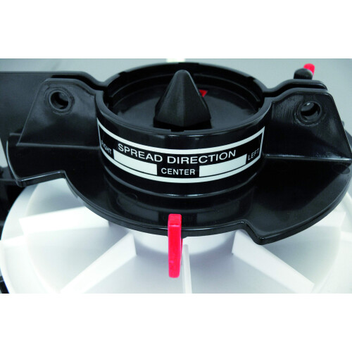 SOLO 421 9 kg Capacity Manual Spreader with Adjustable Strap and Manua 2