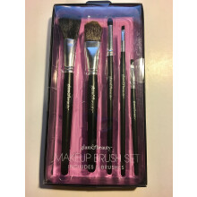 Sada tetcov na make-up glam & beauty obsahuje 5 tetcov