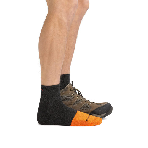 Darn Tough (Style 2017) Men's Steely Work Sock - M   dio de grafite 2