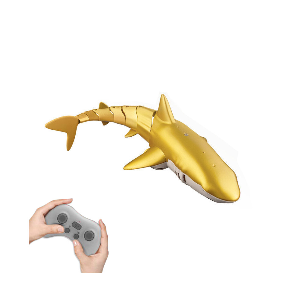 Maxpower (Spray Water ) 2.4G Simulation Remote Control Animals With Lights Submarine Robots Spray Water Rc Shark Toy Electric Gold