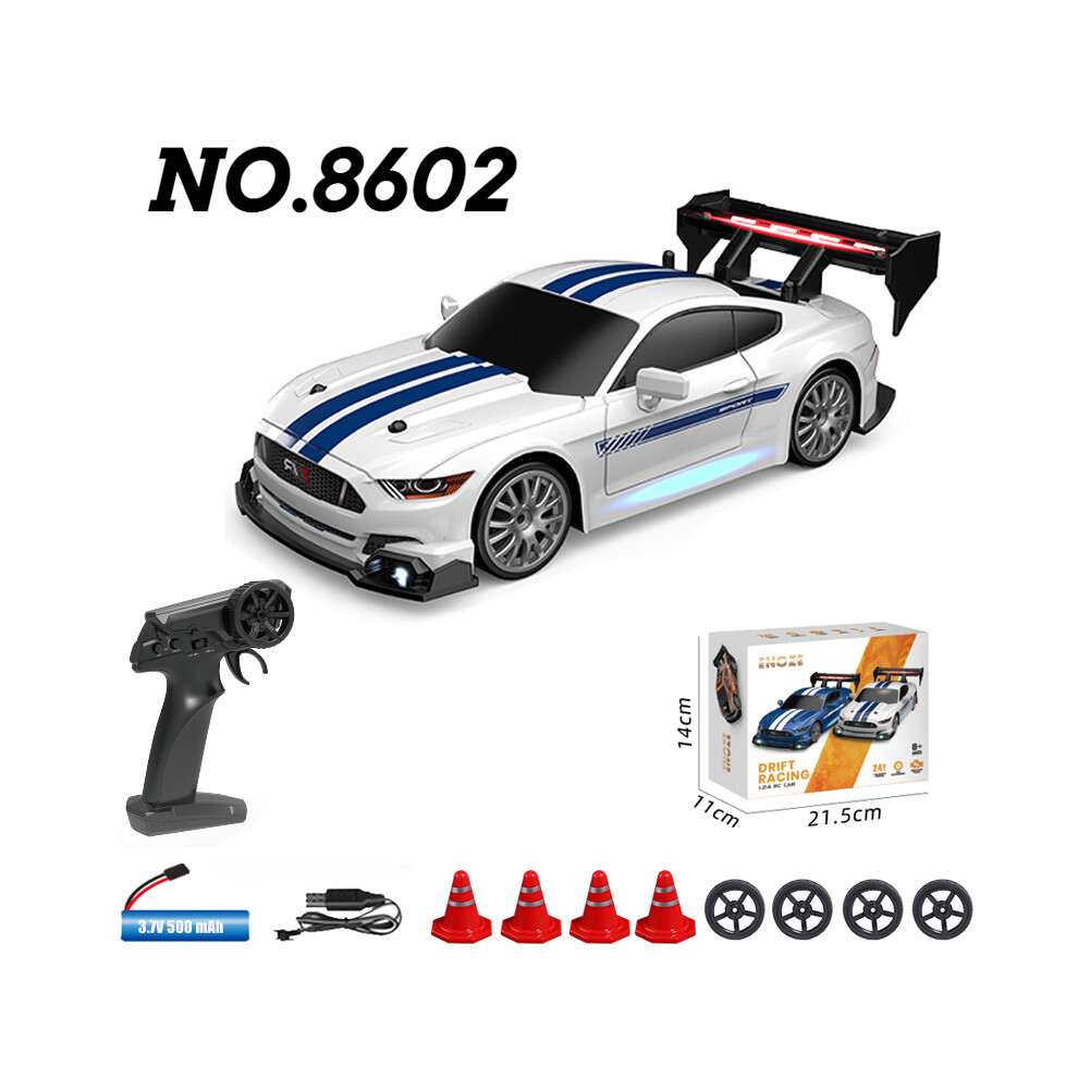 Maxpower (8602 ) Rc Drift Racing Ae86 1/24 4Wd 30Km/H High Speed 2.4G Radio Controlled Car Model Race Toy Boy White/Light
