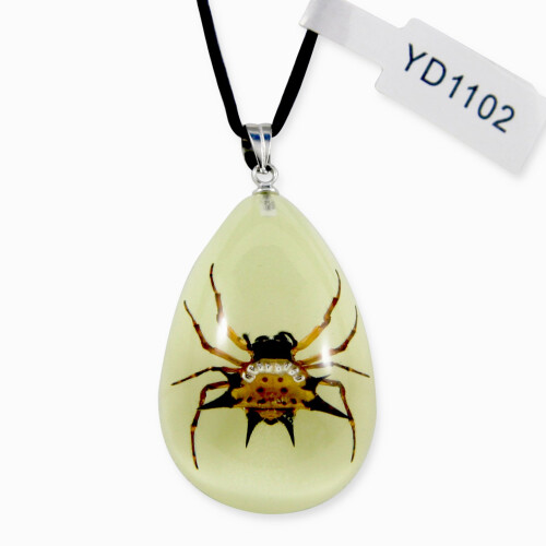 REALBUG Spiny Spider Glow in the Dark Necklace Small