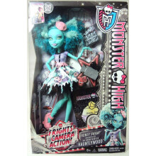 Mattel Monster High Frights Camera Akcja! Belle Honey Swamp Doll