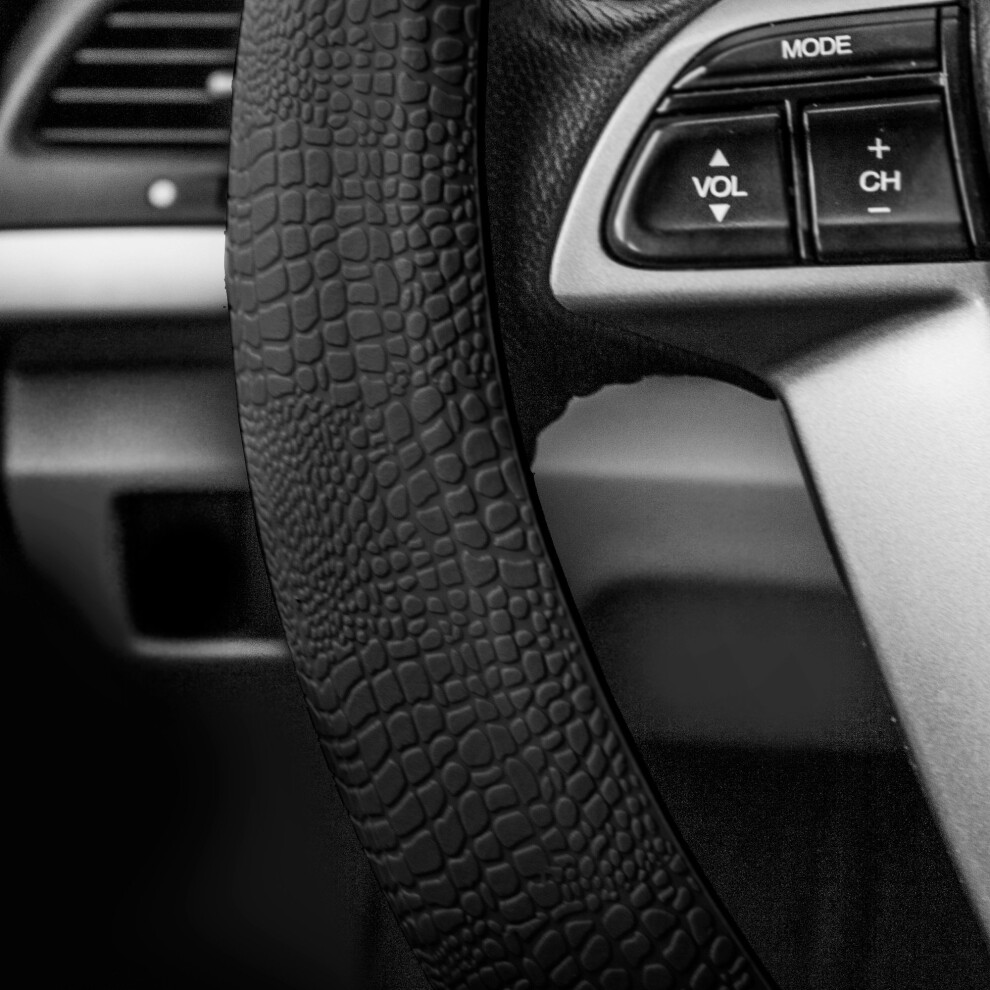 Fh Group Universal Fit Silicone Snake Pattern With Massaging Grip Steering Wheel Cover Fits Most Cars Suvs Trucks And Vans Black 196342024290