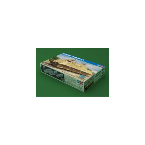 HBB82953 1/72 armoured hunter drive car 51 Scale Model kit, Multicoloured 1