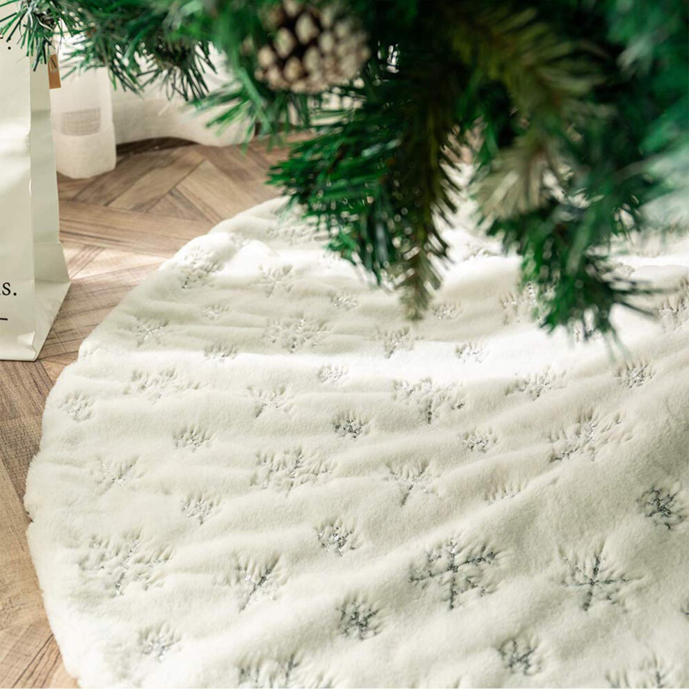 DegGod Plush Christmas Tree Skirts  30 inches Luxury Snowy White Faux Fur Xmas Tree Base Cover Mat with Silver Snowflakes for Xmas New Year-image-OPC-PFNRZCX-NEW
