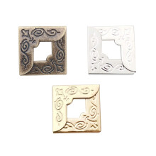 150 STK Boghj?rnebeskytter Metalhj?rnecover til Scrapbog Album Menumappe Inkluderer 50 STK Guld 50 STK S?lv og 50 STK Bronze