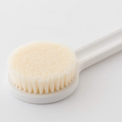 MUJI - Polypropylene Shower Brush 1