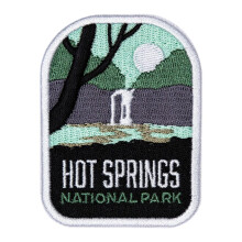 Vagabond Heart Hot Springs National Park -merkki - Hot Springs -matkamuisto - Iron On Travel Badge