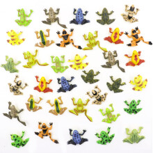 Darovly 60Pcs Realistiska Grodor Plastgroder för Spel, Party, Hem och Trädgårdsdekorationer