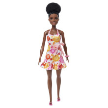 Barbie Loves the Ocean Puppe mit schwarzem Haar, Ananas-Kleid & Zubehör, aus recyceltem Plastik