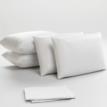 Niagara 4 Pack of Pillow Protectors with Zipper Queen Size  Effective Dust Protection  Quiet  Stay in Place Pillow Covers  Breathable Case f