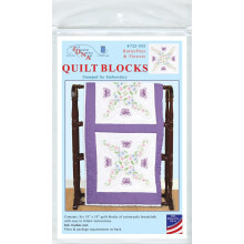 Blocs de courtepointe     motifs de papillons et de fleurs de Jack Dempsey Needle Art Blanc