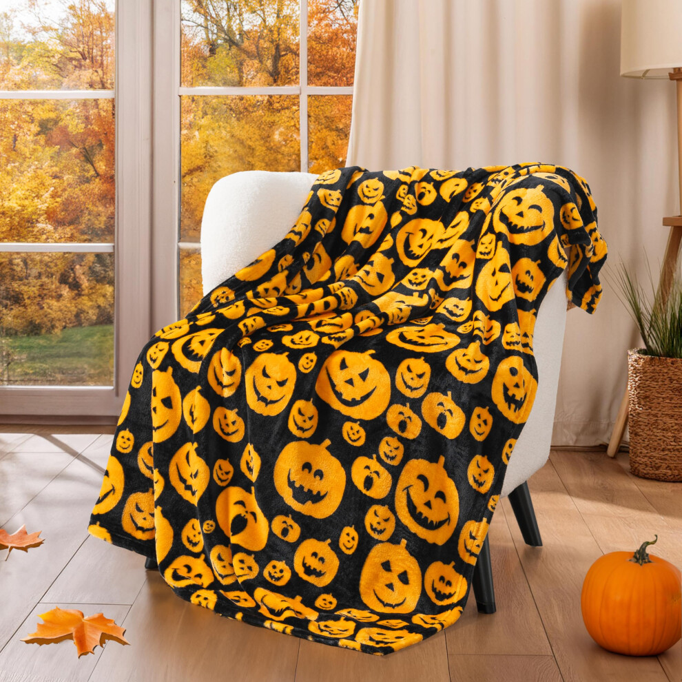 Plaid d'Halloween PAVILIA pour canap    | Plaid polaire orange citrouille | Plaid d'automne noir doux et chaud 60 x 80 cm (Citrouille d'Halloween)