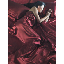 Intimates Satin Plain Lipstick Red Double Bed 6Pce Complete Bedding Duvet Cover, Fitted Sheet & 4 Pillowcases Set