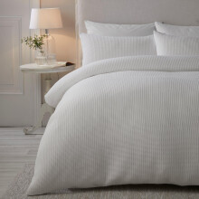 Serene - White Waffle Duvet Cover - Super King Bedding Size (260 x 220cm) - Soft Touch - Luxury White Bedding - Grid Pattern Textured Duvet Cover in