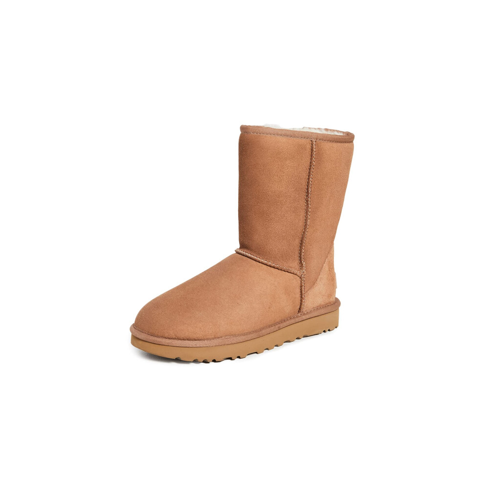 UGG Women's Classic Short II Boot  Chestnut  09