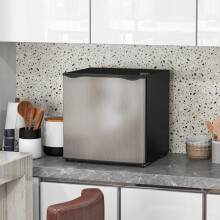 HOMCOM 35L Tabletop Freezer with Adjustable Temperature Wire Shelf Silver