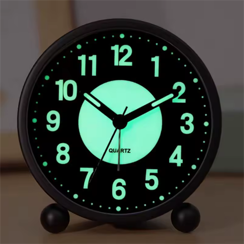 (Green) Glow-In-The-Dark Clock Silent Clock Battery 2