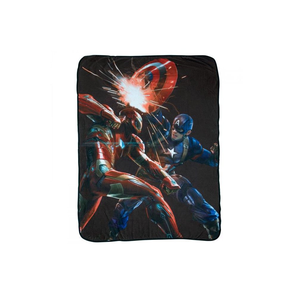 Captain America 875268 Captain America Vs Iron Man Throw Blanket, Black