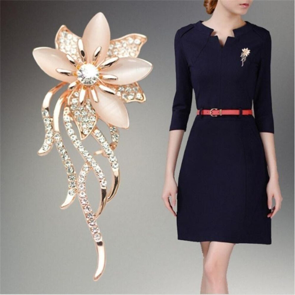 (as the picture) Crystal Flower Brooch Pin Garment Accessories Jewelry For Wedding Bridal Fashionable Brooches