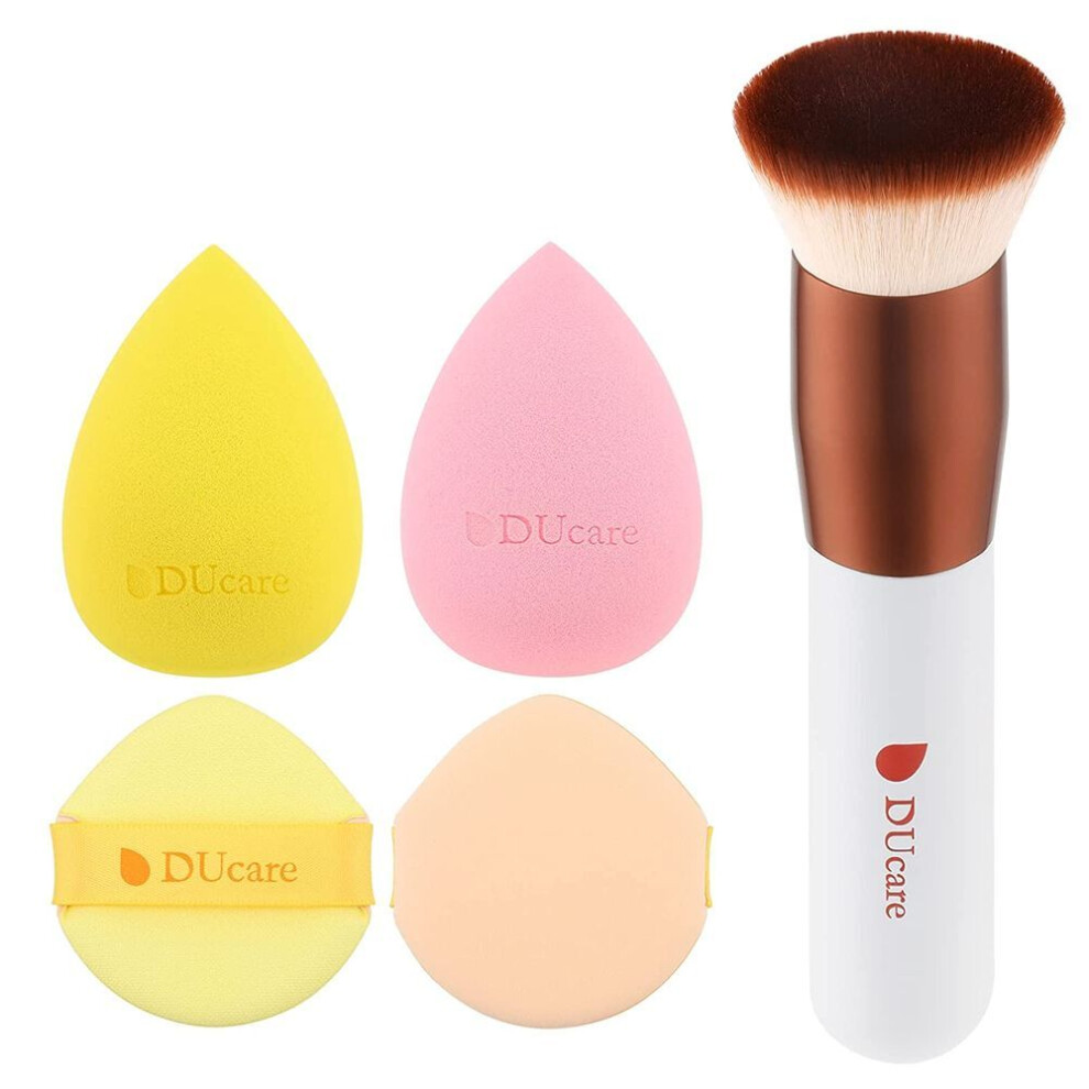 (white) Ducare Foundation Brush With 4pcs Makeup Sponges Flat Top Kabuki Brush Synthetic Professional Liquid Blending Powder Beauty Makeup Blender